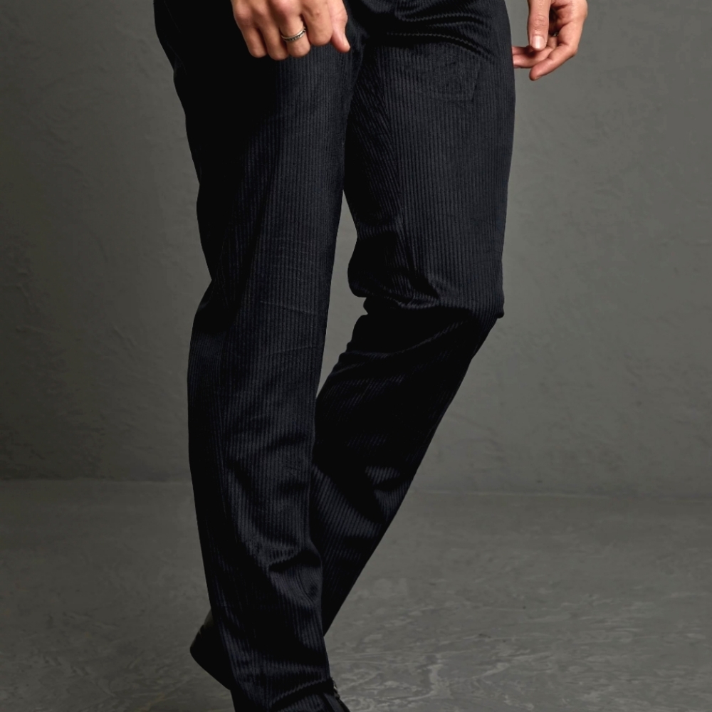 BoohooMAN  |  Black SLIM FIT CORD PANTS